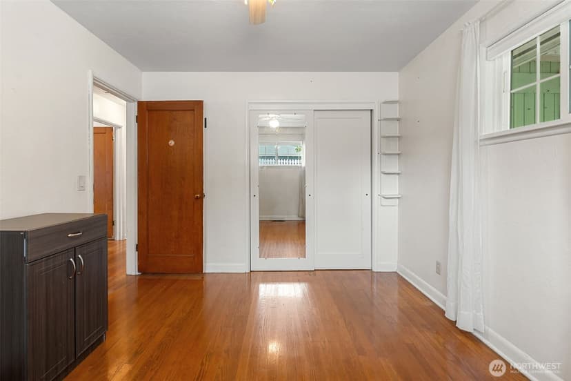 Property photo for 630 N Constitution Avenue, Bremerton photo 17