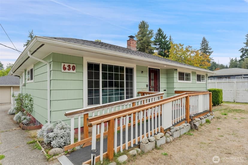 Property photo for 630 N Constitution Avenue, Bremerton photo 35