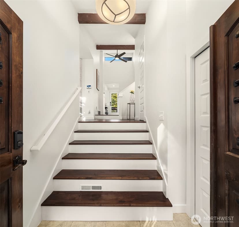 Property photo for 8468 NE 170th Street, Kenmore photo 7