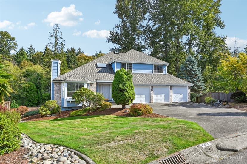 Property photo for 32912 46th Court SW, Federal Way photo 2