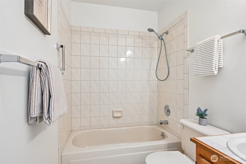 Property photo for 32912 46th Court SW, Federal Way photo 20
