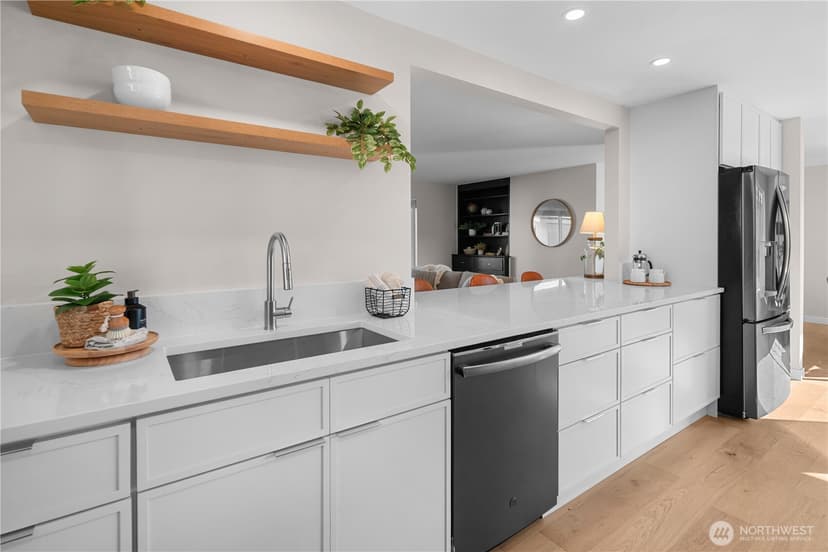 Property photo for 9011 44th Avenue SW, Seattle photo 11