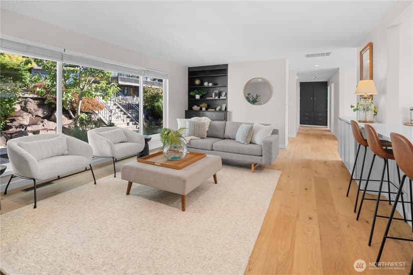 Property photo for 9011 44th Avenue SW, Seattle photo 4