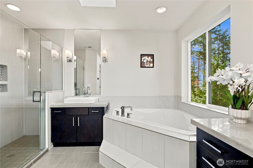Property photo for 837 206th AVE NE, Sammamish photo 18