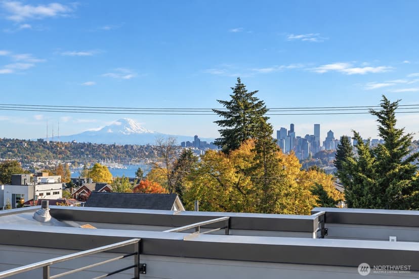 Property photo for 4801 Dayton Avenue N #C, Seattle photo 3