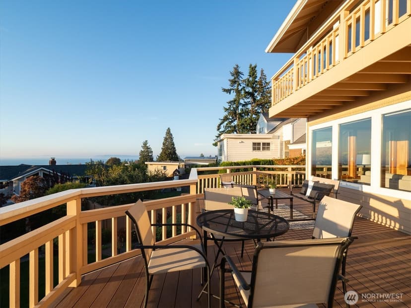 Property photo for 720 9th Avenue S, Edmonds photo 11