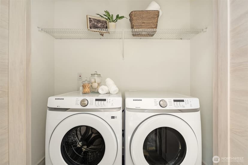 Property photo for 1036 NE 72nd Street, Seattle photo 24