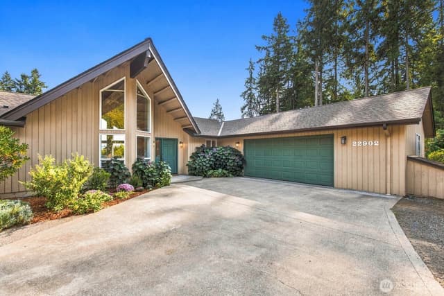 Property photo for 22902 104th Avenue SW, Vashon photo 2