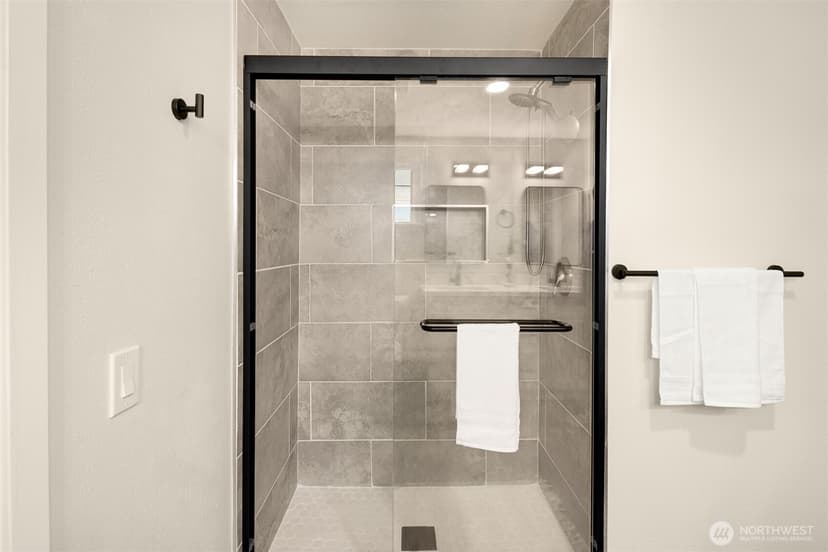 Property photo for 5306 26th Avenue S, Seattle photo 17