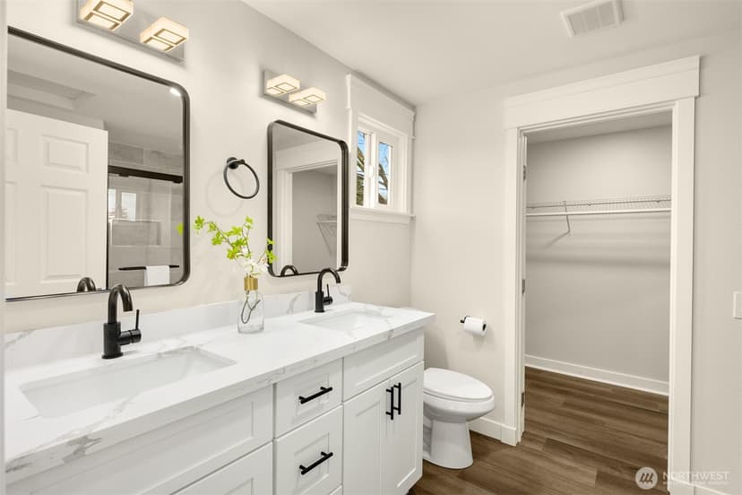 Property photo for 5306 26th Avenue S, Seattle photo 16