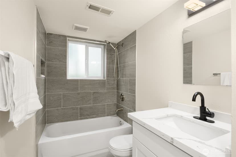 Property photo for 5306 26th Avenue S, Seattle photo 20