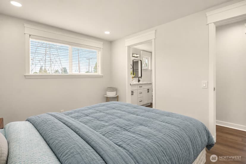 Property photo for 5306 26th Avenue S, Seattle photo 15