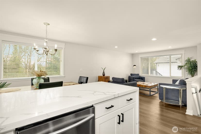 Property photo for 5306 26th Avenue S, Seattle photo 11