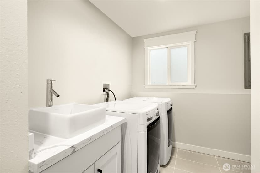 Property photo for 5306 26th Avenue S, Seattle photo 21