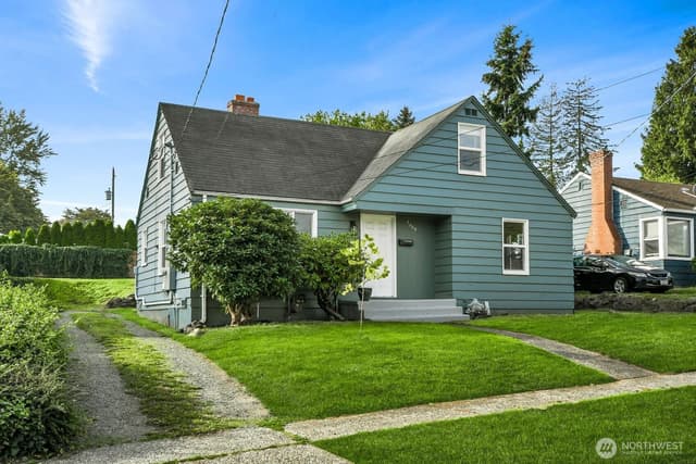 Property photo for 7009 S 115th Street, Seattle photo 2