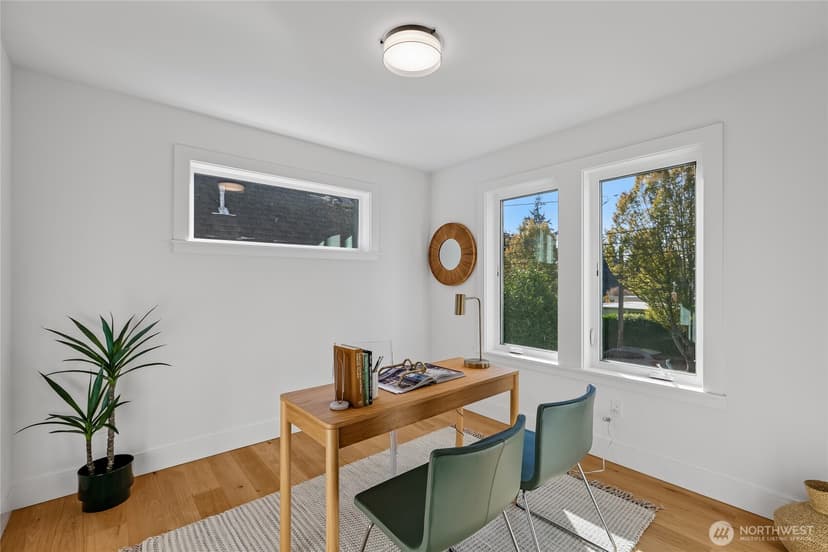 Property photo for 5044 35th Avenue NE, Seattle photo 16