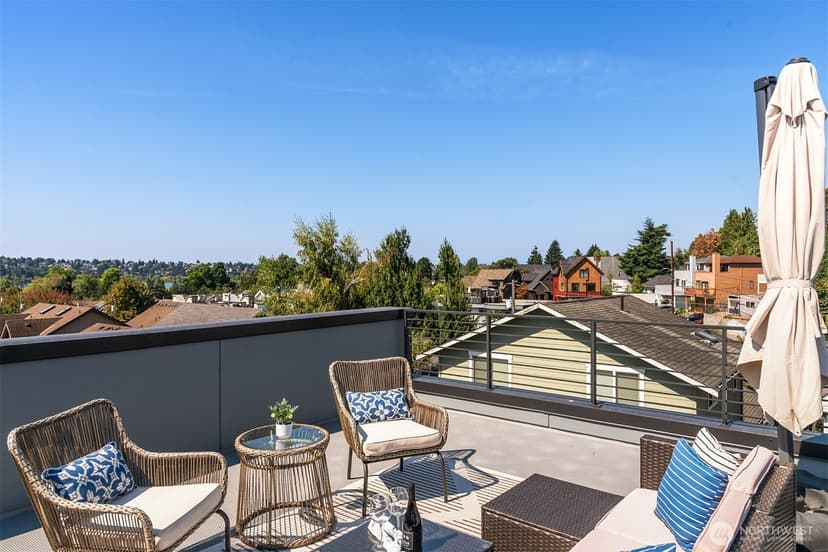 Property photo for 464 NE Maple Leaf Place #B, Seattle photo 3