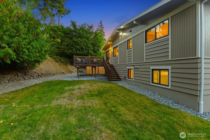 Property photo for 22007 100th Avenue W, Edmonds photo 36