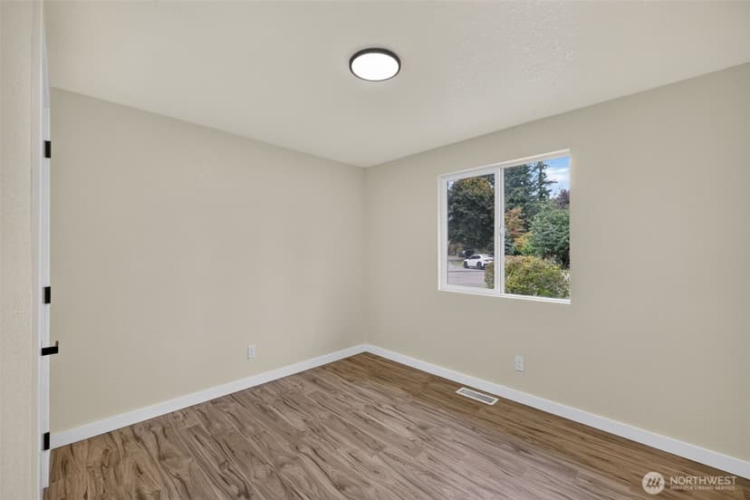Property photo for 24205 193rd Avenue SE, Covington photo 13