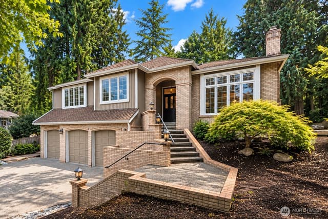 Property photo for 19745 NE 127th Place, Woodinville photo 2
