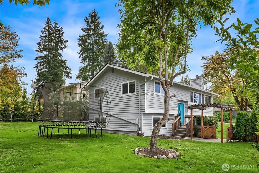 Property photo for 11102 126th Avenue NE, Kirkland photo 22