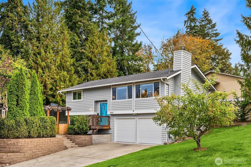 Property photo for 11102 126th Avenue NE, Kirkland photo 2