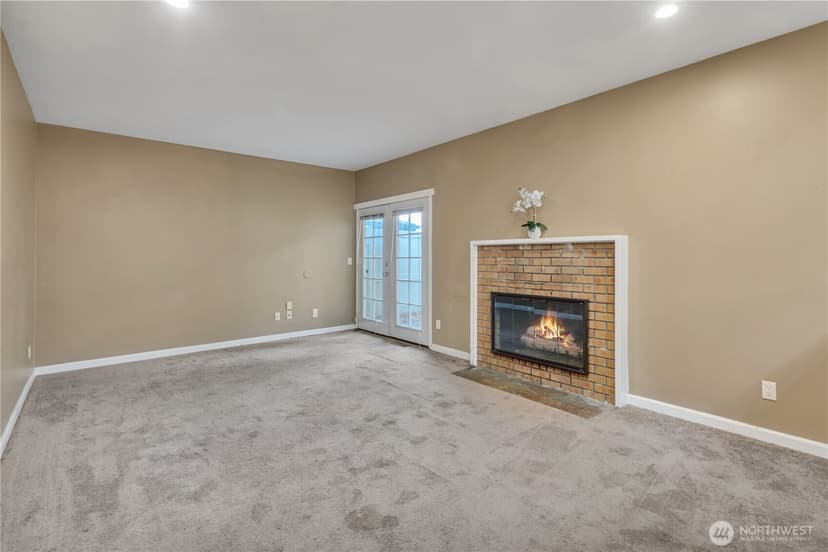 Property photo for 16325 SE 27th Street, Bellevue photo 10