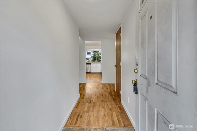 Property photo for 16325 SE 27th Street, Bellevue photo 24
