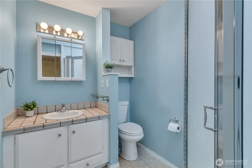 Property photo for 16325 SE 27th Street, Bellevue photo 19