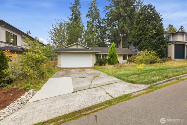 Property photo for 16325 SE 27th Street, Bellevue photo 2