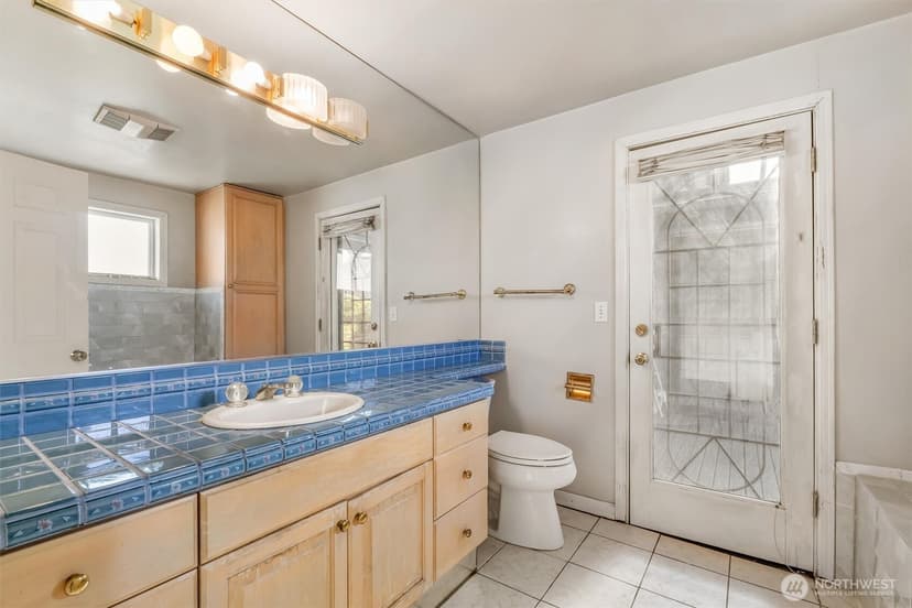 Property photo for 8507 39th Avenue S, Seattle photo 22