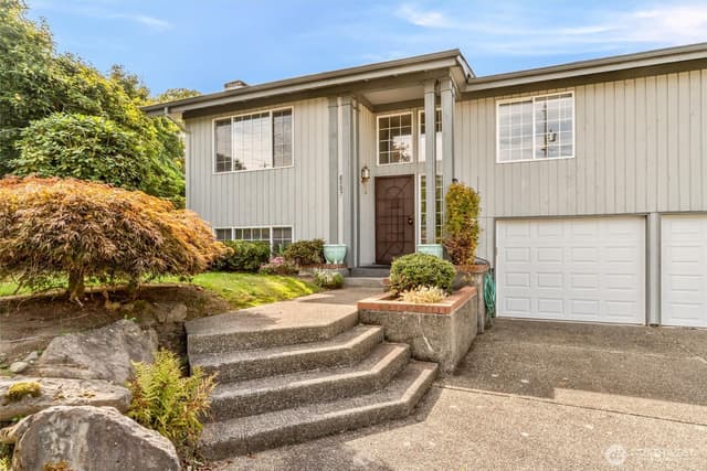 Property photo for 8507 39th Avenue S, Seattle photo 3