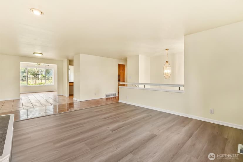 Property photo for 8507 39th Avenue S, Seattle photo 7