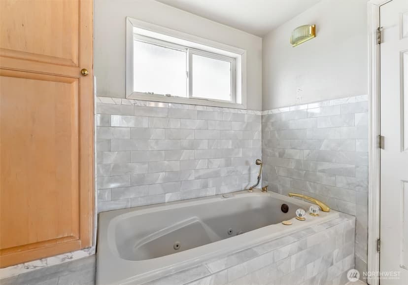 Property photo for 8507 39th Avenue S, Seattle photo 23