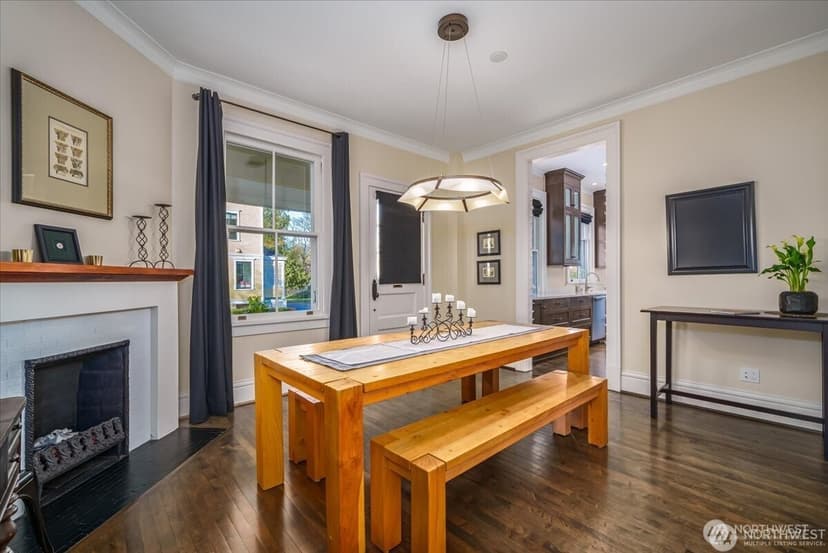 Property photo for 4200 Washington Avenue W, Seattle photo 8