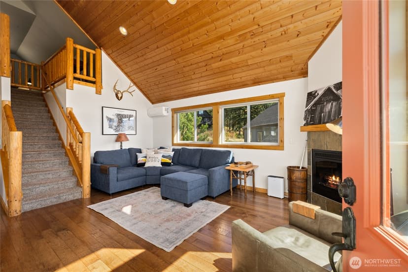 Property photo for 160 Flagstone Lane, Ronald photo 9