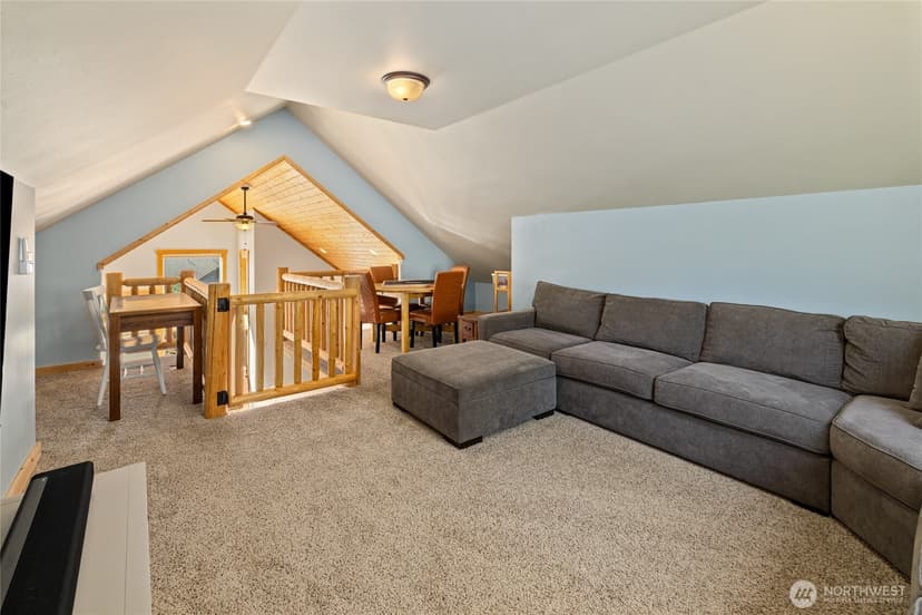 Property photo for 160 Flagstone Lane, Ronald photo 20