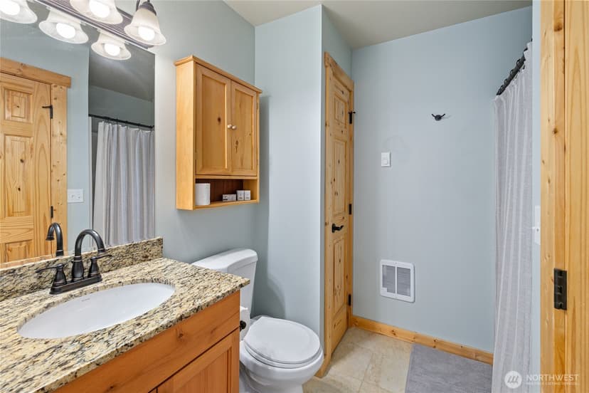 Property photo for 160 Flagstone Lane, Ronald photo 17