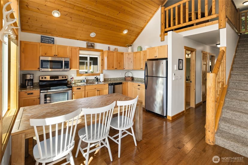 Property photo for 160 Flagstone Lane, Ronald photo 13
