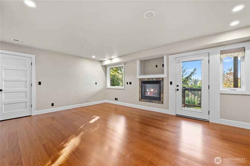 Property photo for 8619 NE 24th Street, Clyde Hill photo 33