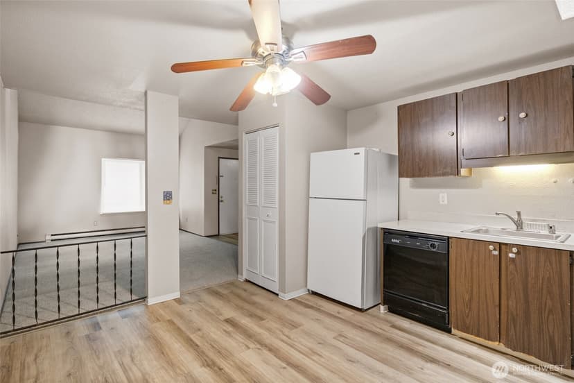 Property photo for 4308 NE Sunset Boulevard #T2, Renton photo 11