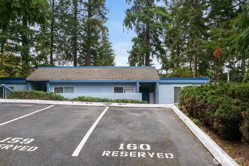 Property photo for 4308 NE Sunset Boulevard #T2, Renton photo 31