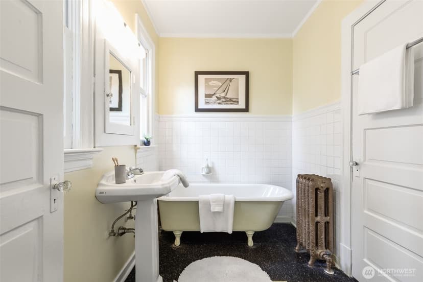 Property photo for 3520 S Hanford Street, Seattle photo 15