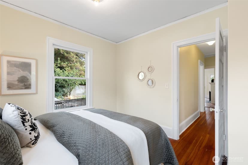 Property photo for 3520 S Hanford Street, Seattle photo 12