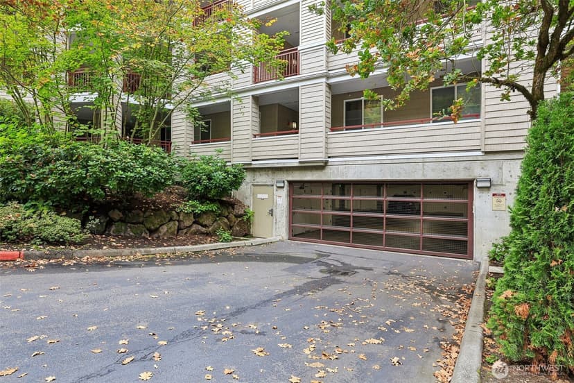 Property photo for 1805 134th Avenue SE #19, Bellevue photo 30
