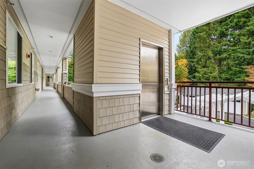 Property photo for 1805 134th Avenue SE #19, Bellevue photo 4