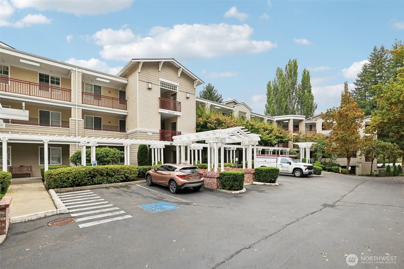 Property photo for 1805 134th Avenue SE #19, Bellevue photo 2