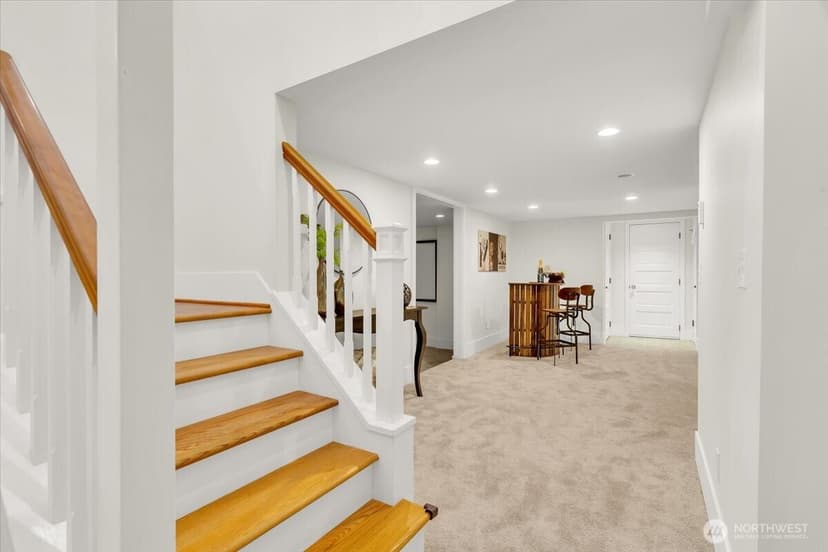 Property photo for 4049 40th Avenue SW, Seattle photo 22