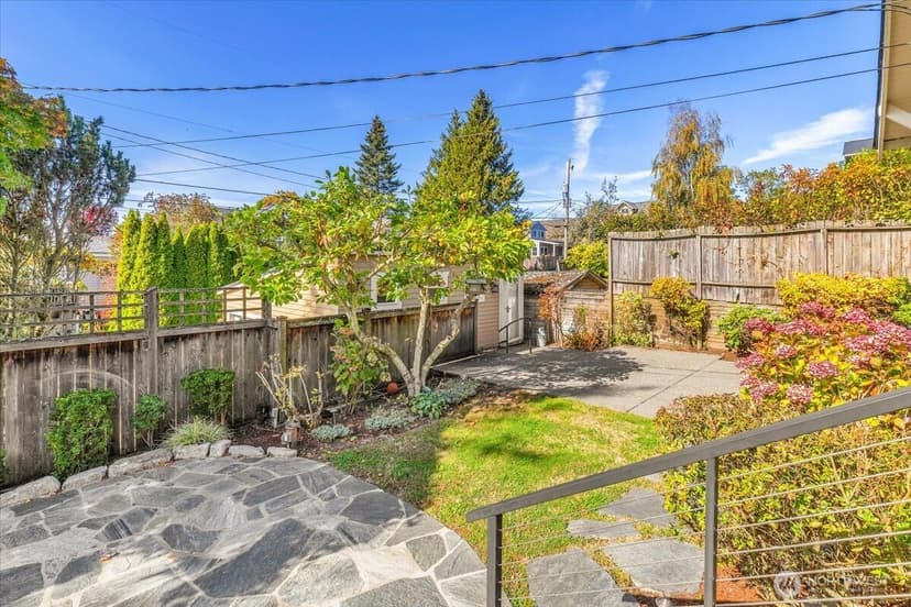 Property photo for 4049 40th Avenue SW, Seattle photo 27