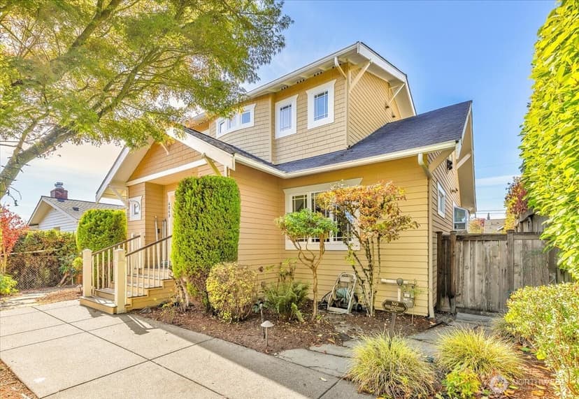 Property photo for 4049 40th Avenue SW, Seattle photo 37